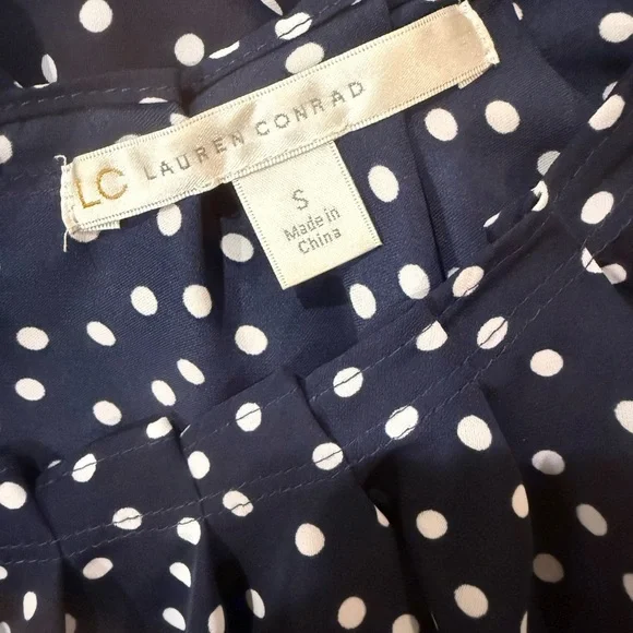 LC Lauren Conrad Navy Polka Dot Flutter Sleeve Blouse Small - Picture 2 of 4